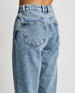 PIMKIE Jean Mom Taille Haute -Urban Soldes 141596 684A06 portrait HD 5