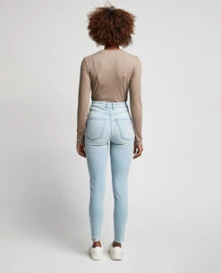 PIMKIE Jean Skinny Taille Haute Trashé -Urban Soldes 141638 B21A06 portrait HD 4