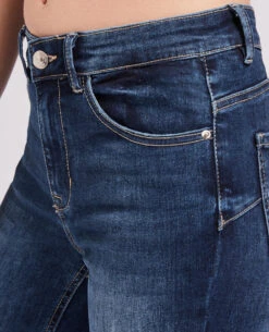 PIMKIE Jean Slim à Plis Permanents -Urban Soldes 141643 696A06 portrait HD 6