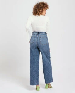 PIMKIE Jean Large Effet Délavé -Urban Soldes 141817 683A06 portrait HD 4