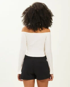 PIMKIE Top Court Encolure Bardot -Urban Soldes 409784 923A09 portrait HD 4