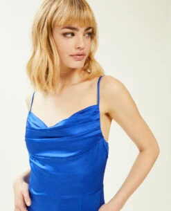 PIMKIE Robe Longue Tissu Satiné Encolure Bénitier