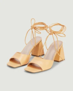 PIMKIE Sandales Talons Pyramides -Urban Soldes 919422 154A01 portrait HD 3