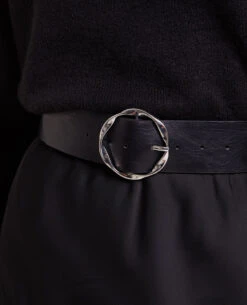 PIMKIE Ceinture Large Boucle Ronde -Urban Soldes 919546 811A08 portrait HD 4